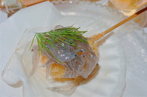 北海道産帆立貝柱と生しらす